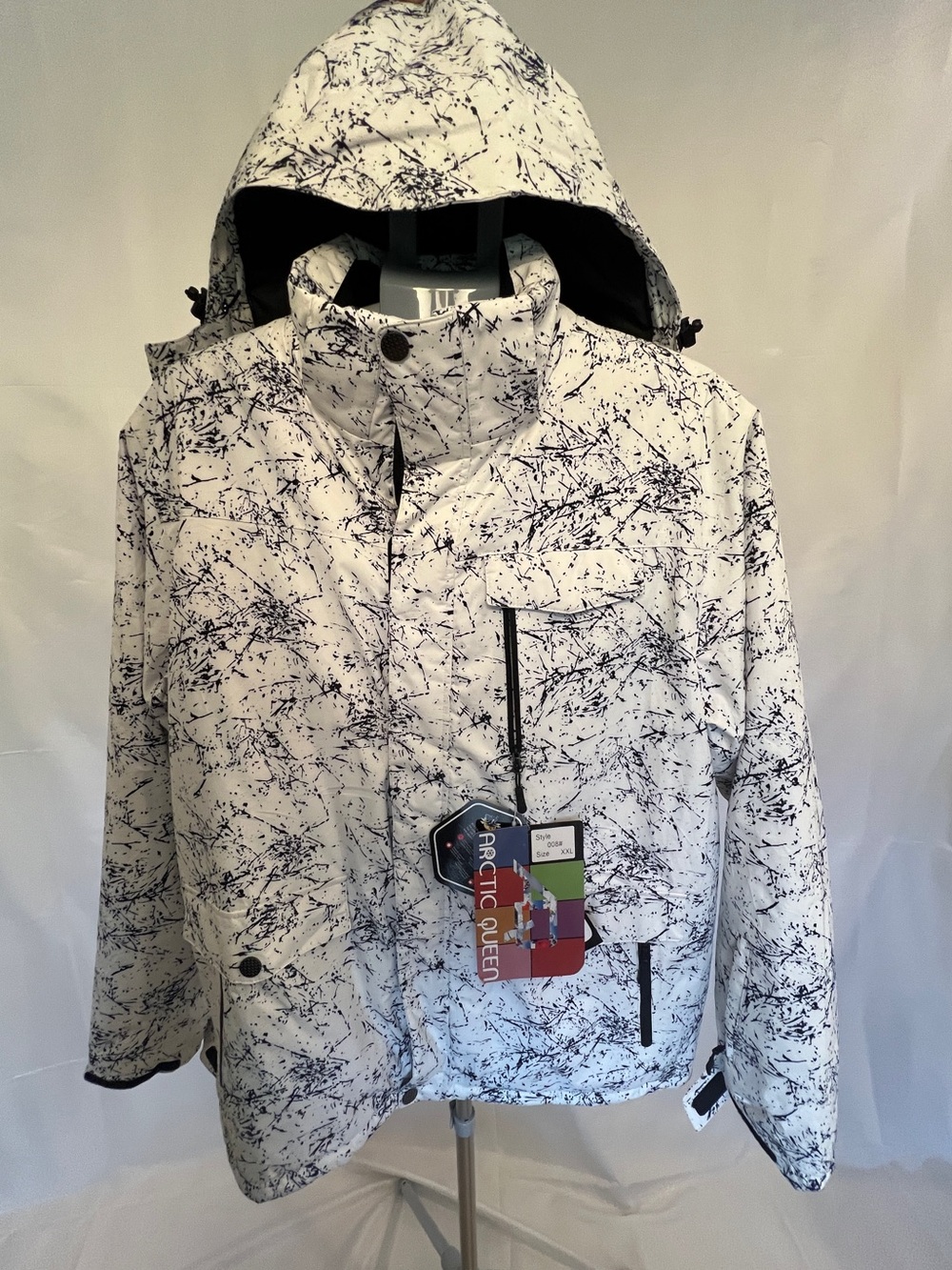 NWT Waterproof Black & White Splatter-Print Hooded Puffer Jacket